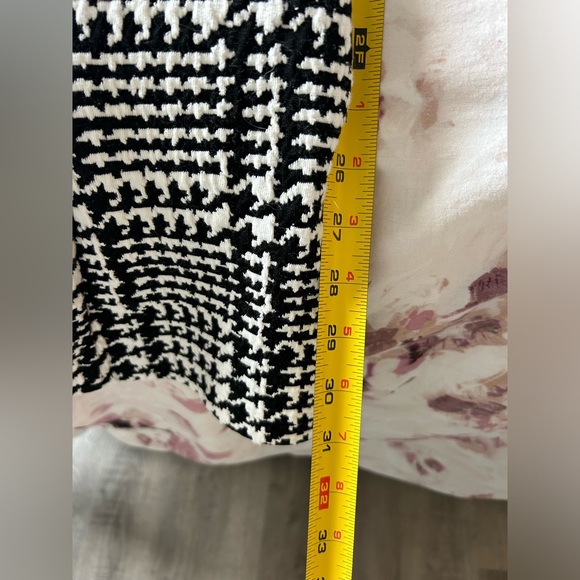 Gorgeous houndstooth dress - Picture 5 of 5